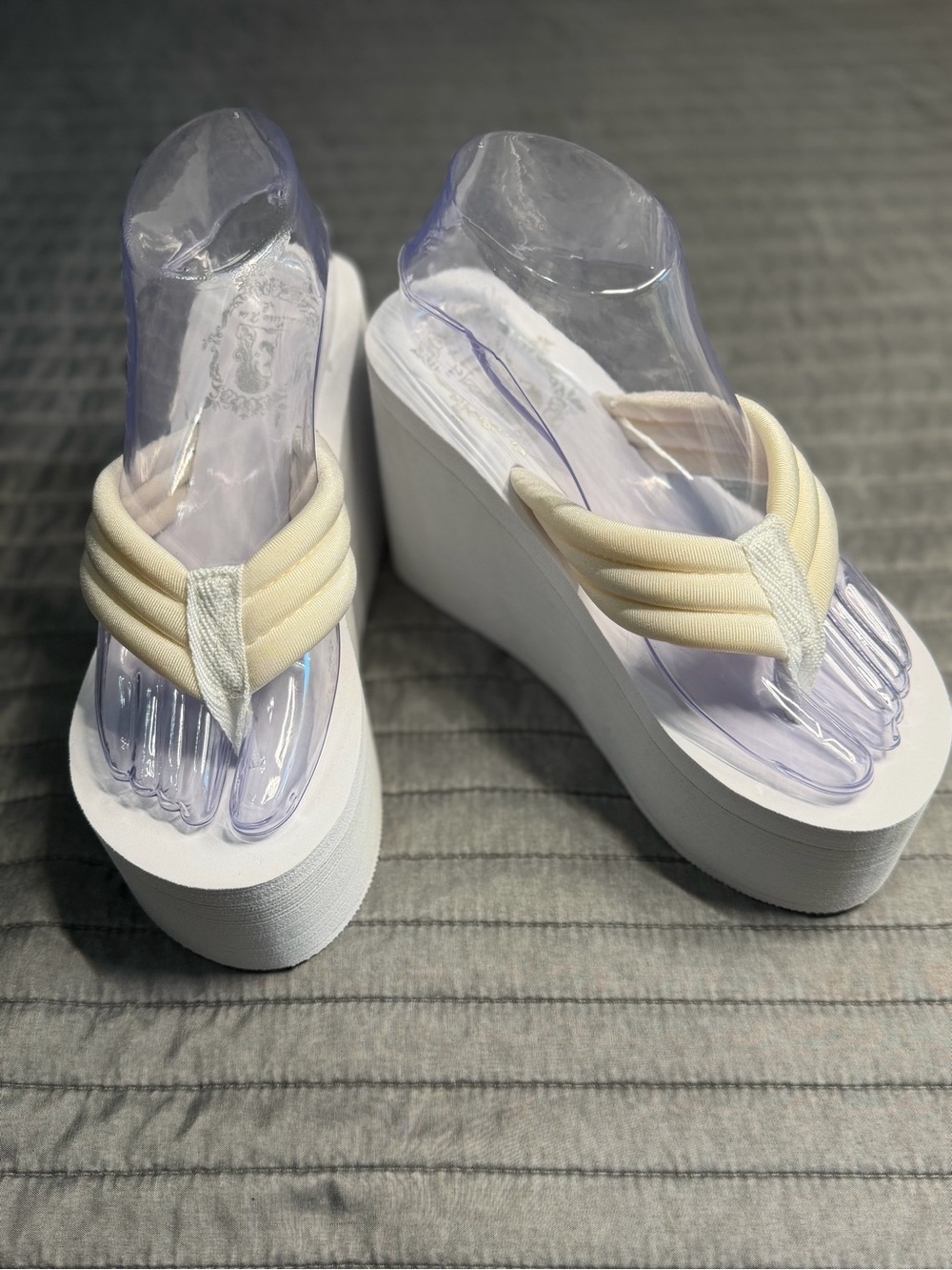 Platform Wedge Flip-Flop Sandals in Cream/ 6.5/37